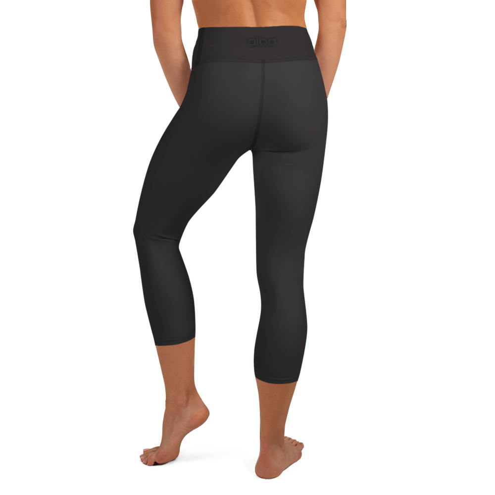 Women's Yoga Capri Tights - Black Out